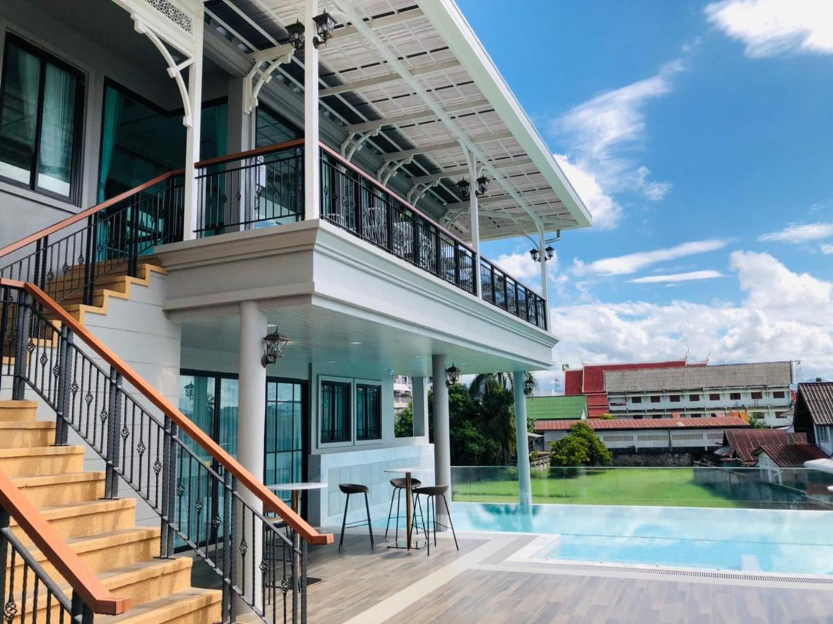Huern Kan Thong Hotel Фрае Екстериор снимка