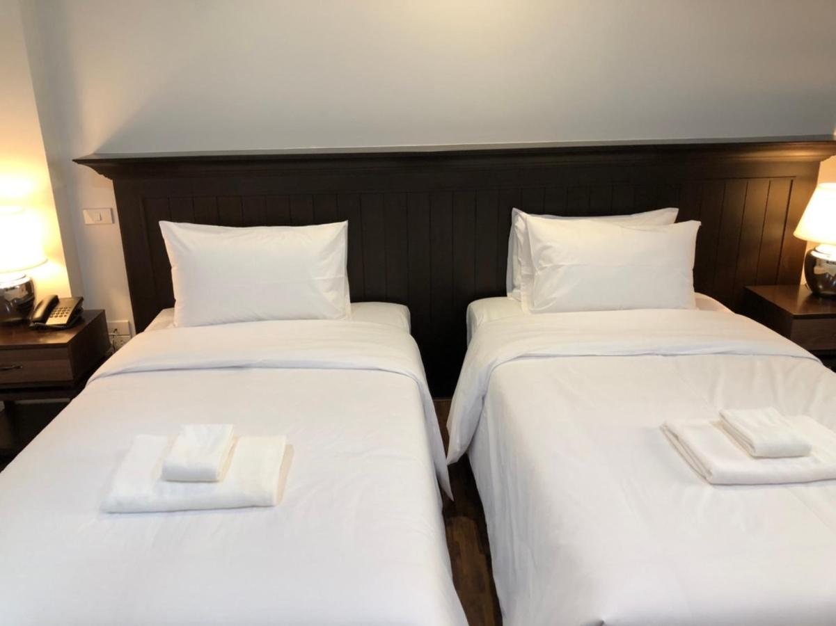 Huern Kan Thong Hotel Фрае Екстериор снимка