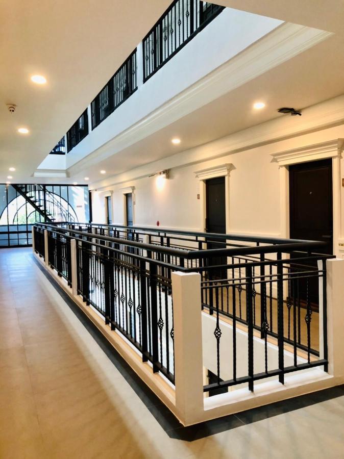 Huern Kan Thong Hotel Фрае Екстериор снимка